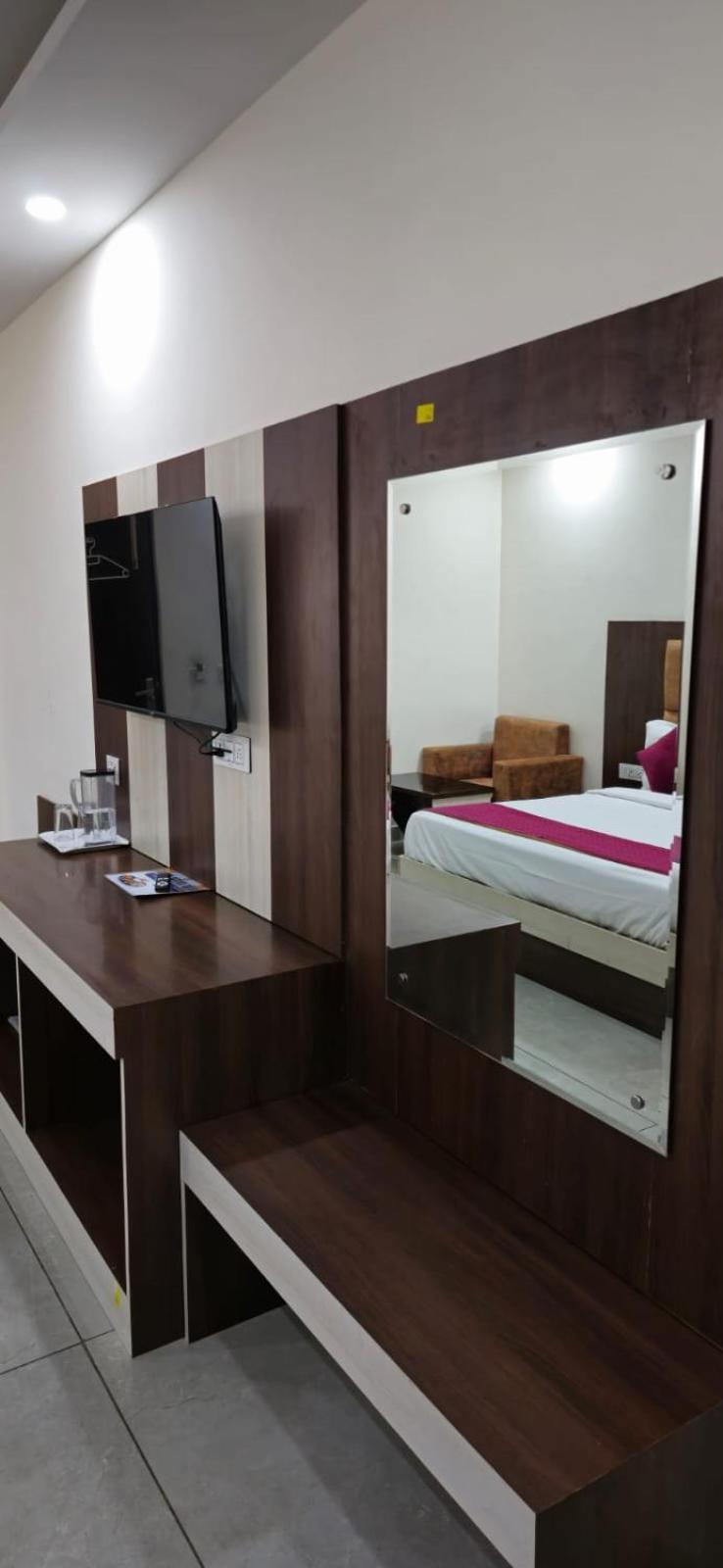 Satya Residency Hotel Katra  Exterior photo
