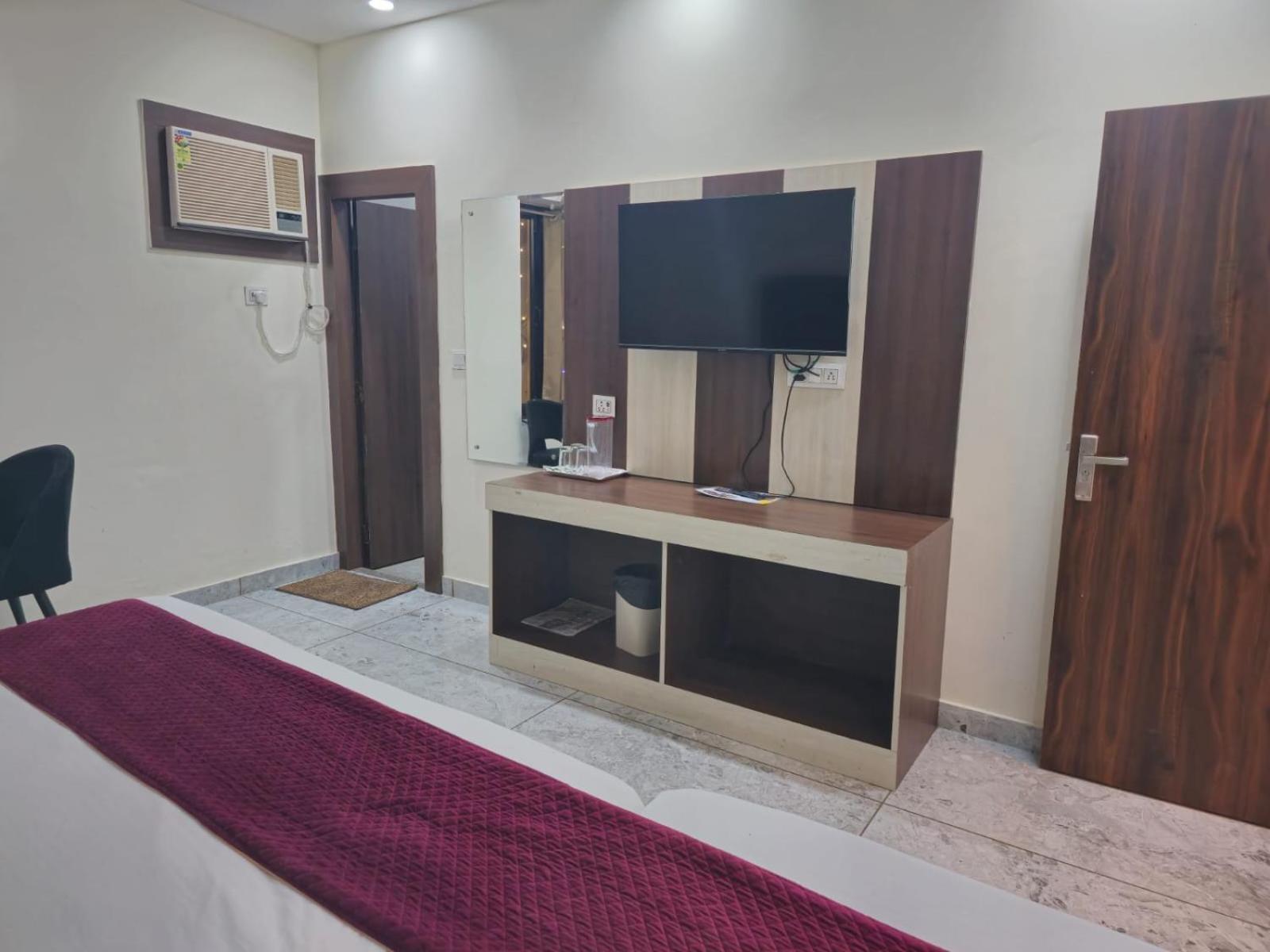 Satya Residency Hotel Katra  Exterior photo
