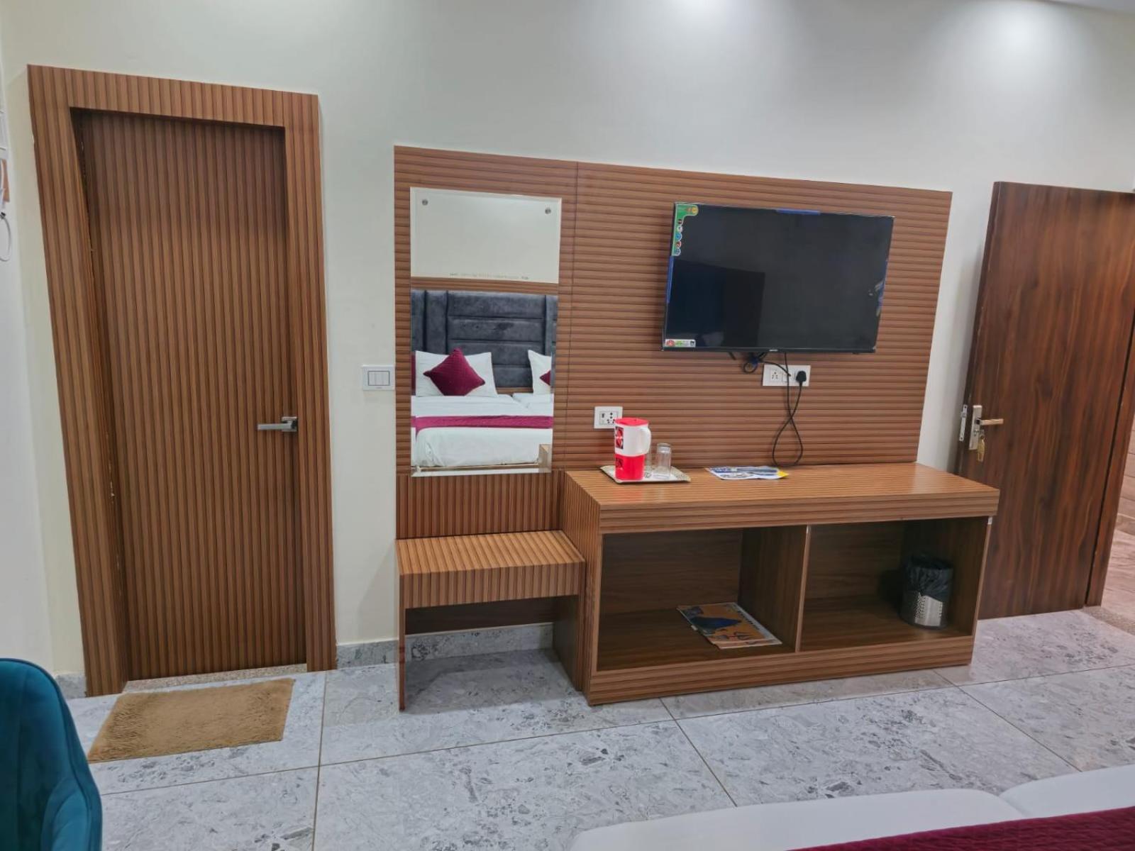 Satya Residency Hotel Katra  Exterior photo