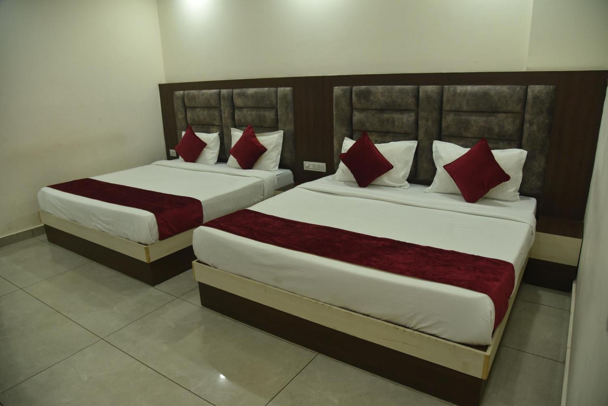 Satya Residency Hotel Katra  Exterior photo