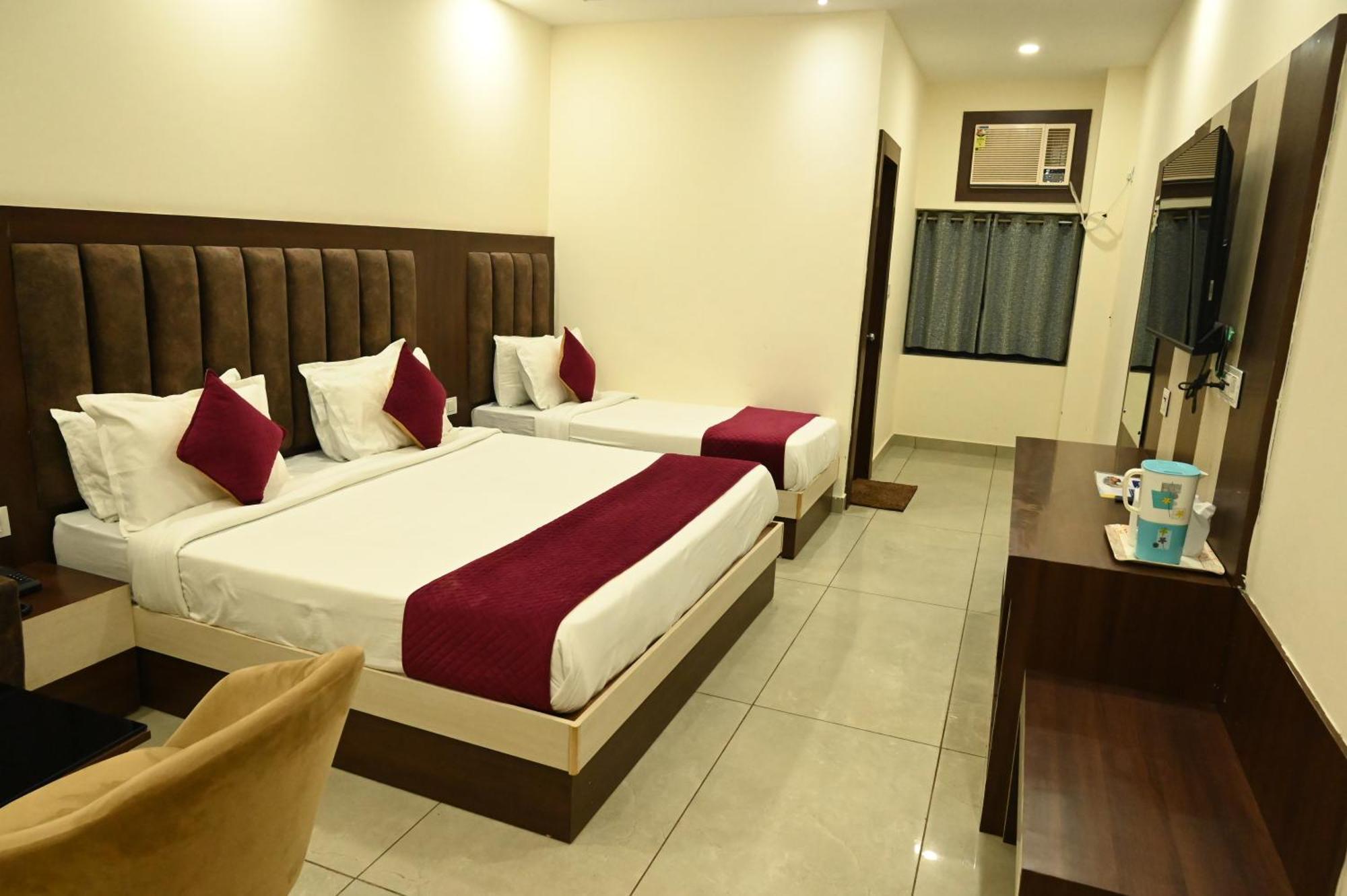 Satya Residency Hotel Katra  Exterior photo