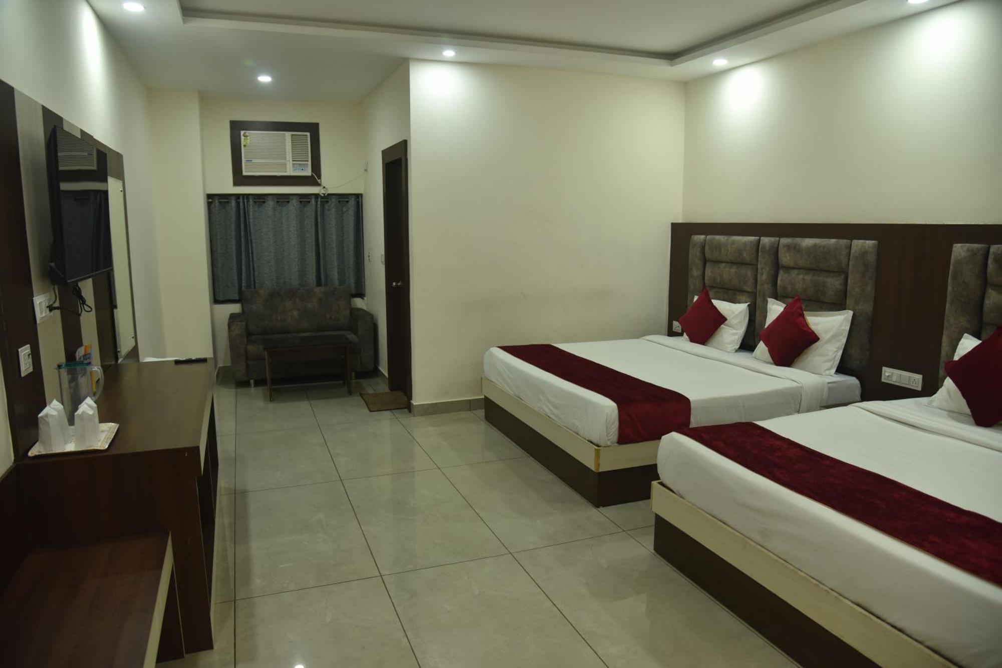 Satya Residency Hotel Katra  Exterior photo